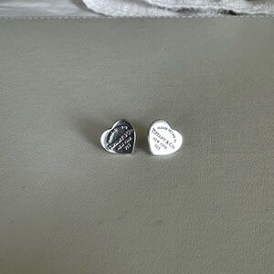 Tiffany & co return to Tiffany heart studs